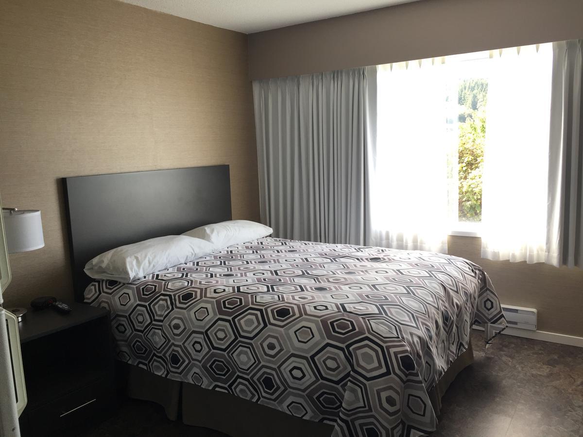 Dalewood Inn Port Mcneill Ngoại thất bức ảnh